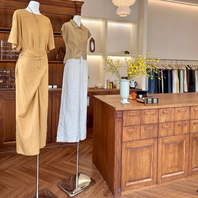 Loja de roupas checkout página - Office Furniture Buyers avaliação e preço